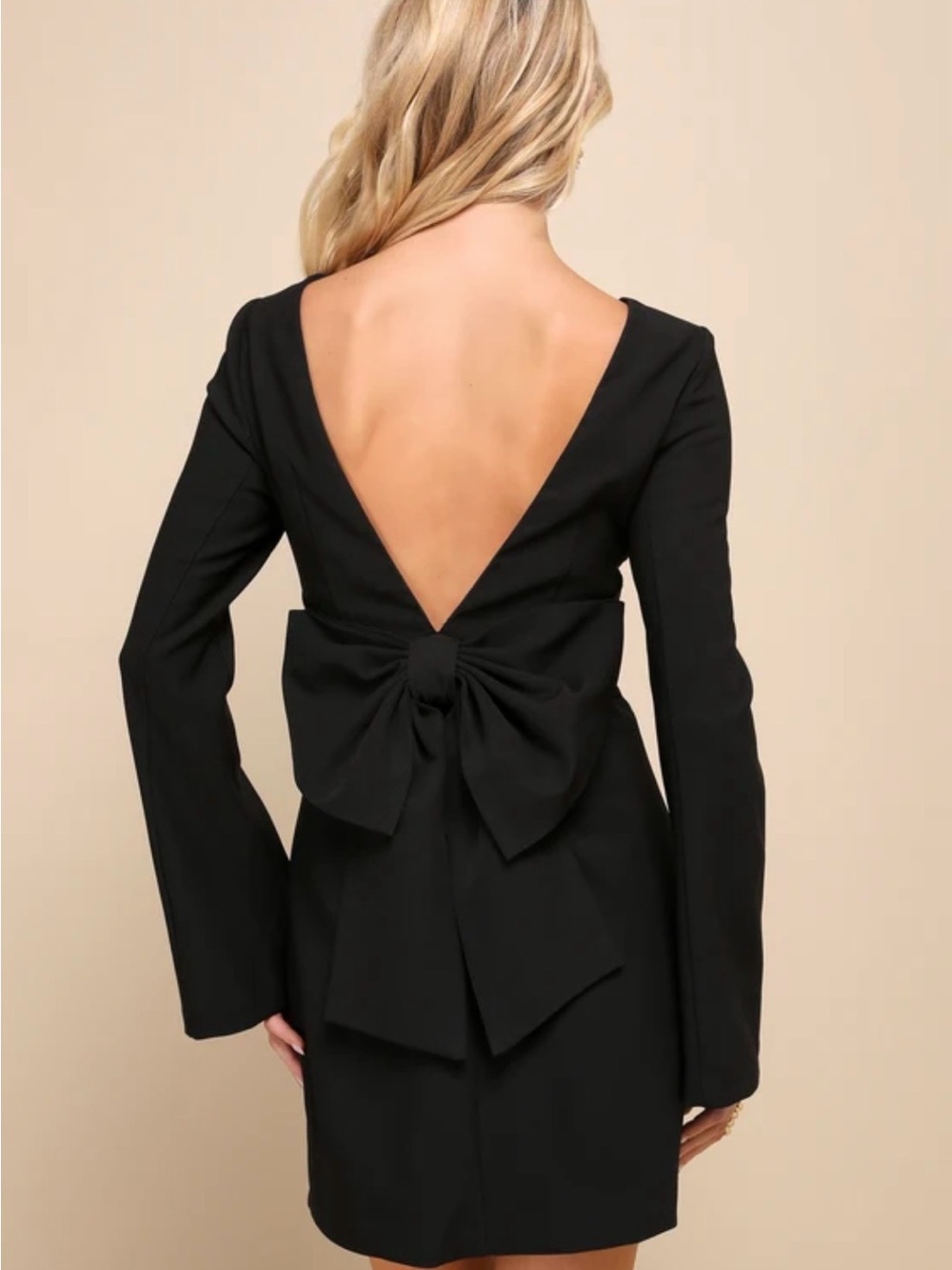 Lulu’s Bow Me A Kiss Backless Long Sleeve Bow Mini Dress in Black Size XS